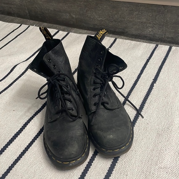 Dr Martens 1460 Soft Leather - Picture 1 of 5